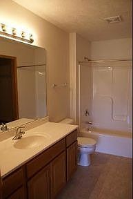 4th image of 2539 Edson St Unit 7L