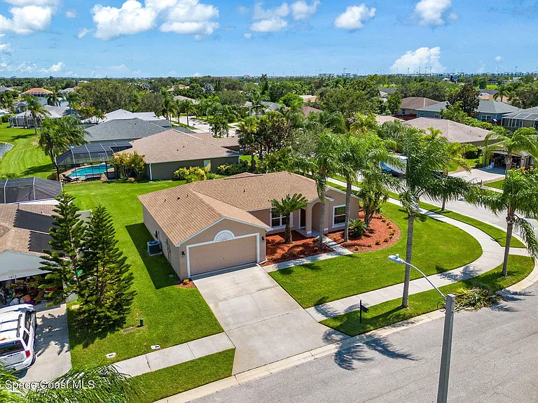 1622 Laramie Cir — Photo 34