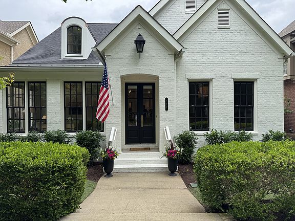 3rd image of 322 Starling Ln