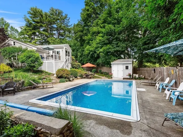 119 Russell St, Peabody, MA 01960