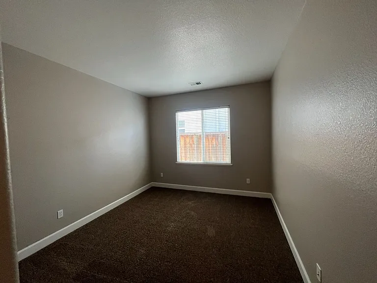 1506 Azalea Dr — Photo 17