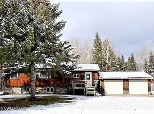 54431 344th St, Warroad, MN 56763