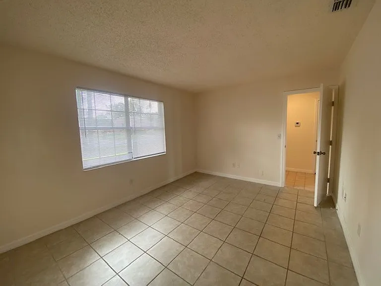 19 Woodston Ln — Photo 18