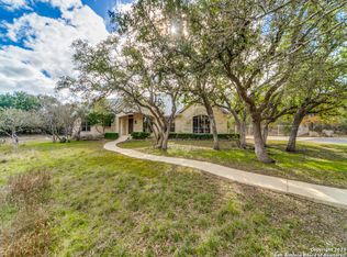 330 Park Rdg, Boerne, TX 78006