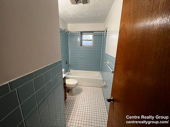 4th image of 22 Bynner St #2