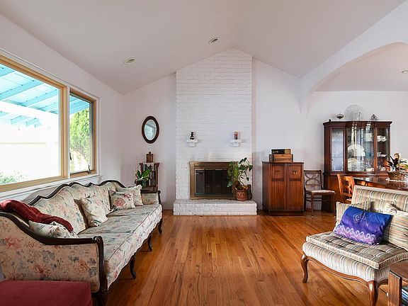 3rd image of 630 Ardis Ave