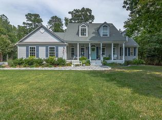 766 Twin Harbor Rd, Reedville, VA 22539