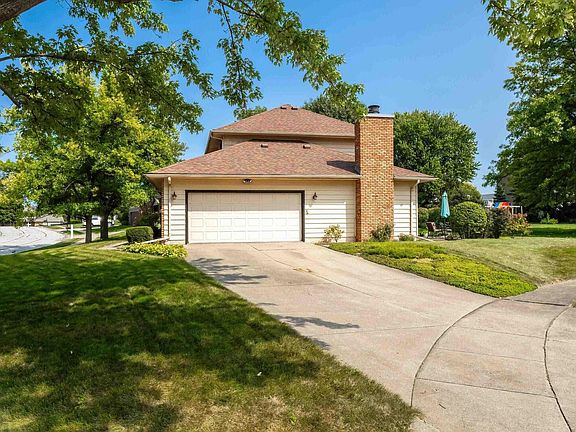 4th image of 3925 Wakonda Dr