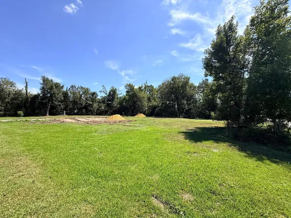 4812 N Mimosa Ln, Orange, TX 77632