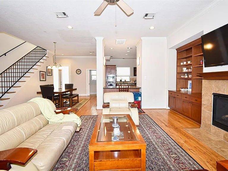 2406 Dorrington St #C — Photo 14