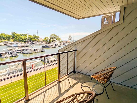 5th image of 3234 N Marina View Dr #11