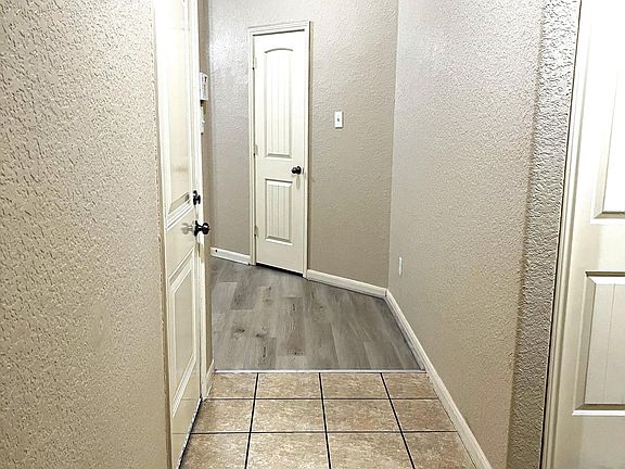 4th image of 21034 Morgan Knoll Ln
