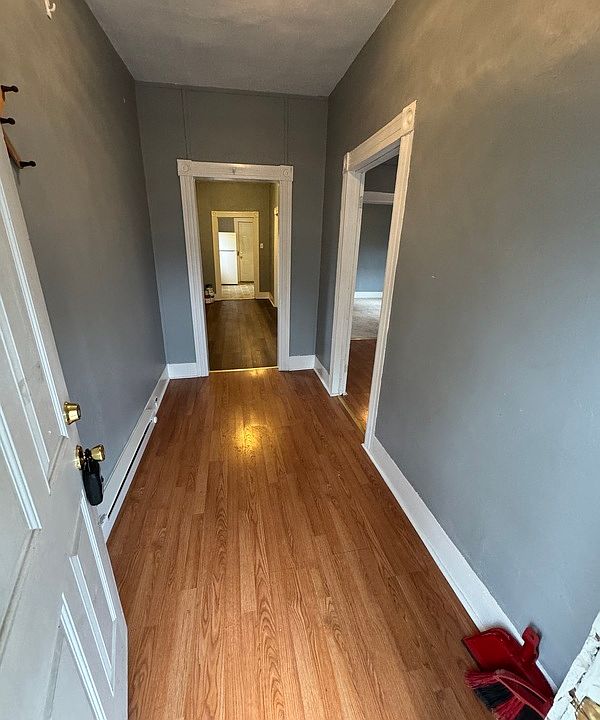 1st image of 414 Saint Luke St