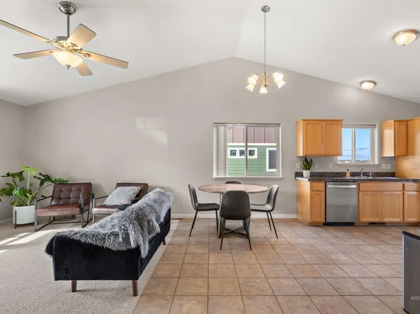 2624 Granville St, Moscow, ID 83843