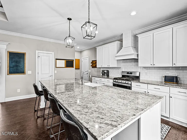 182 Lakeview Dr — Photo 20