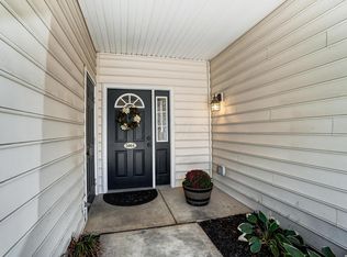 5064 Calais Dr, Columbus, OH 43221