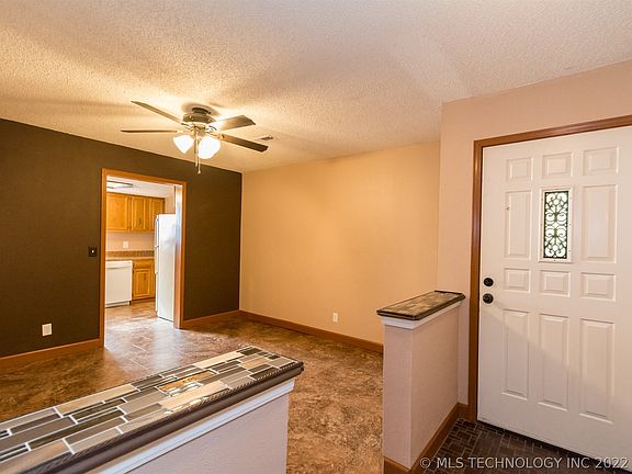 4th image of 1200 SE Prairie Heights Dr