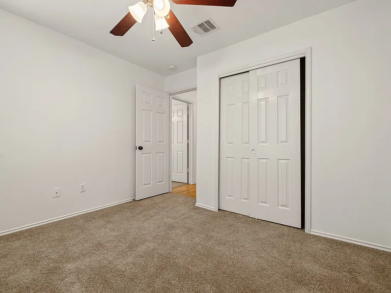 14525 Harris Ridge Blvd #B — Photo 25