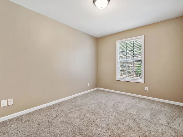 1723A Thistlewood Dr — Photo 19