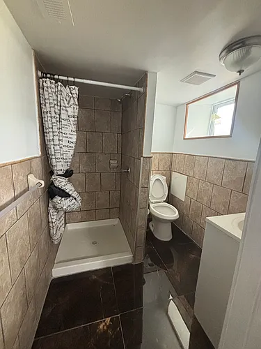 2744 Baker St Photo 1