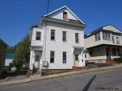 14 Garden St, Amsterdam, NY, 12010