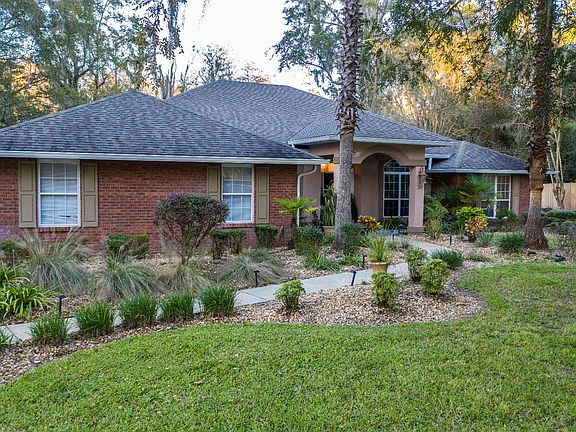 2nd image of 169 NW Lake Vista Gln