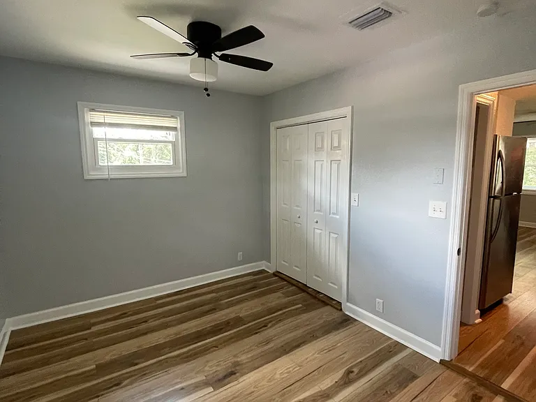 505 McKay Ct — Photo 4