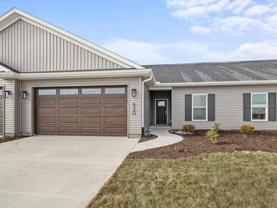 520 N 3rd St, Eldridge, IA, 52748