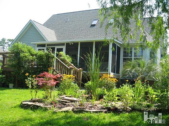 2nd image of 2726 Warlick Dr