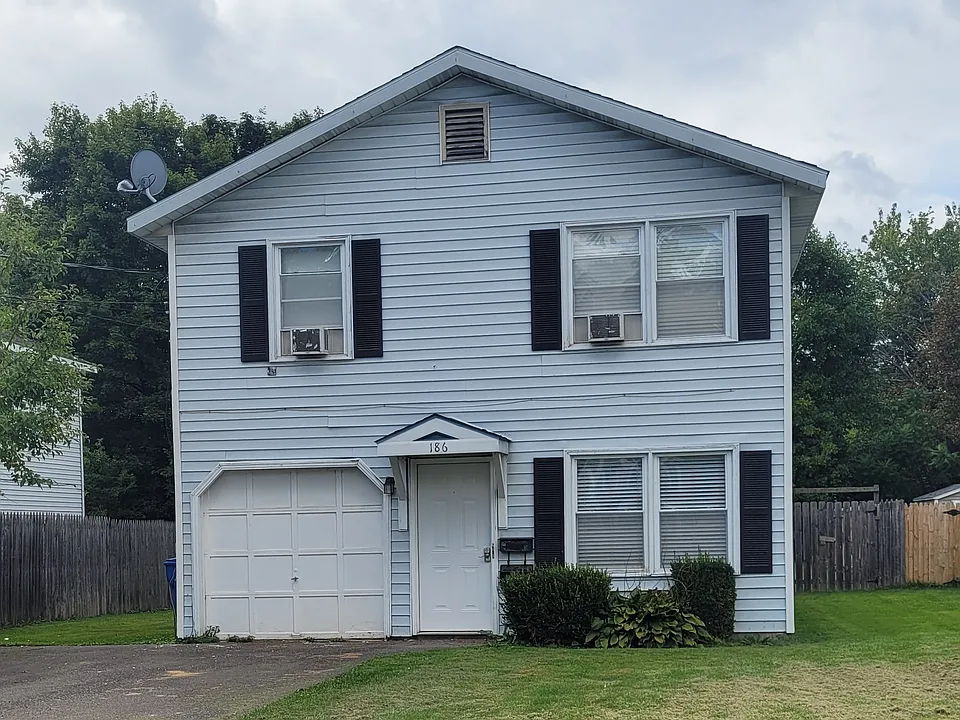 186 Southern Blvd #1