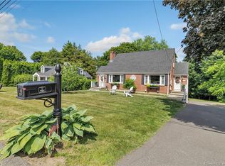 17 Sherman Ave, Trumbull, CT 06611