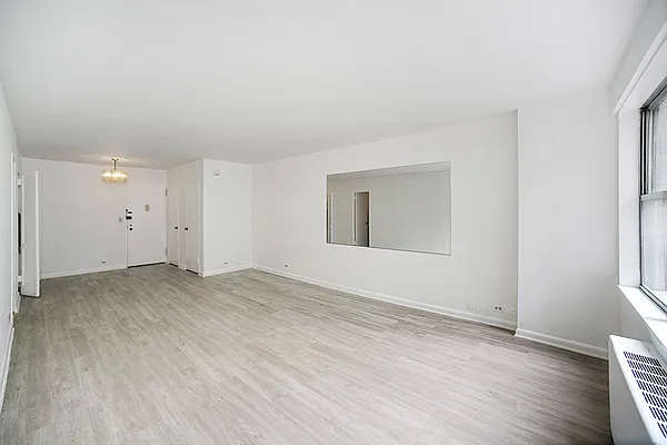 Rented by RELO REDAC INC. | media 6