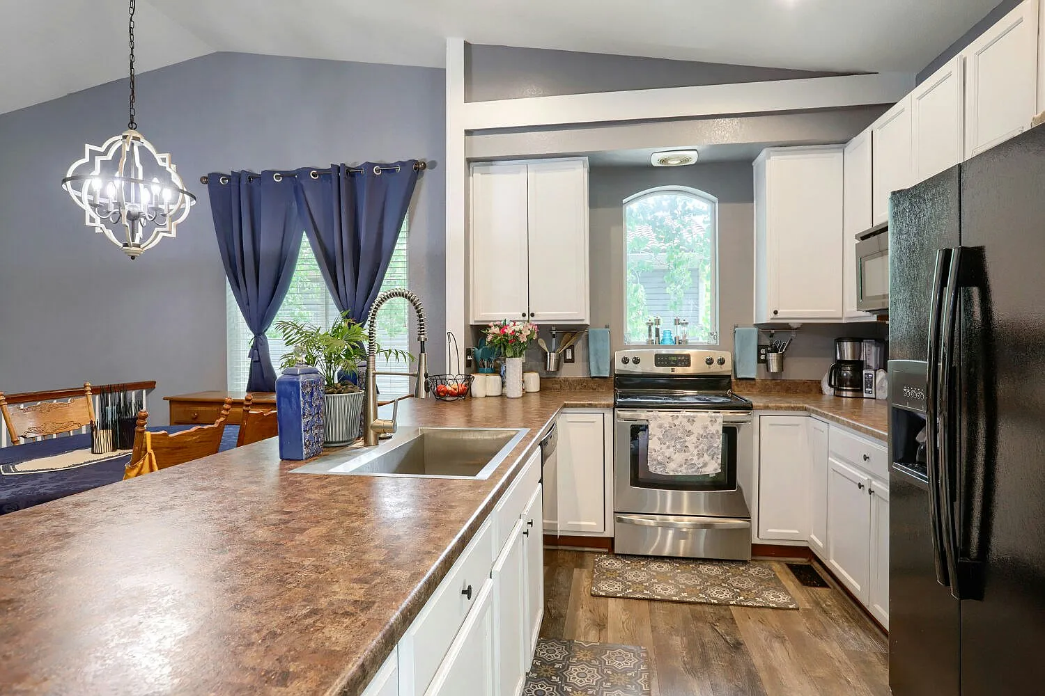 3912 Hunterwood Lane — Photo 4