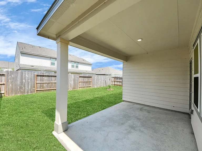 1907 Chiant Grove Ln — Photo 6