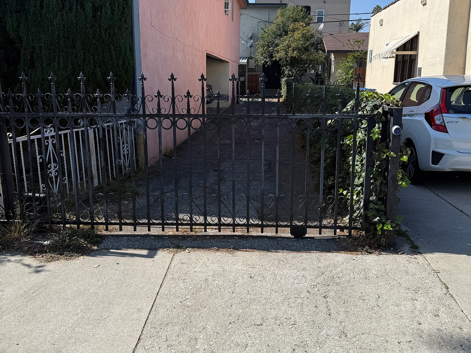 1 bed, 300 sqft, $1,400 — Photo 3