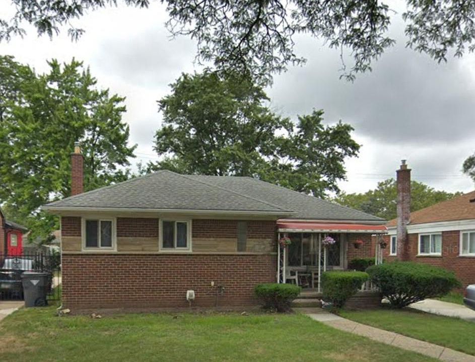 1st image of 22155 Sussex Ave