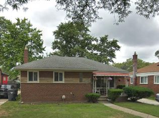 22155 Sussex Ave, Oak Park, MI 48237