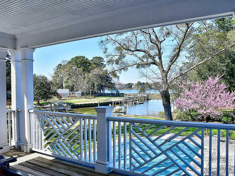 6037 River Road Point — Photo 44
