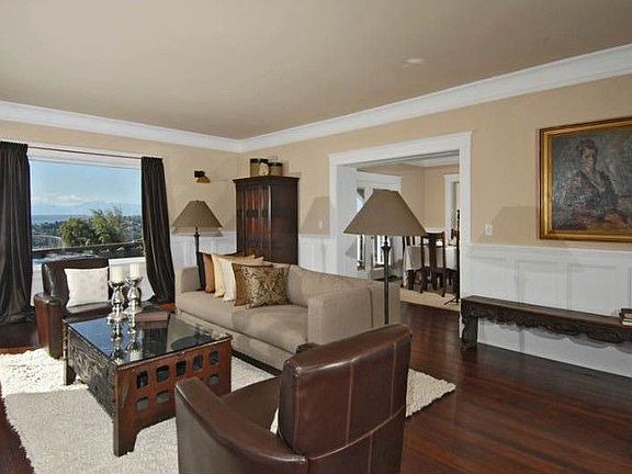 Living Room Toward Dining