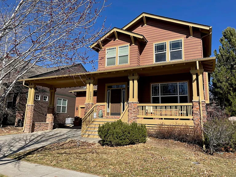 2201 Creekside Dr — Photo 1