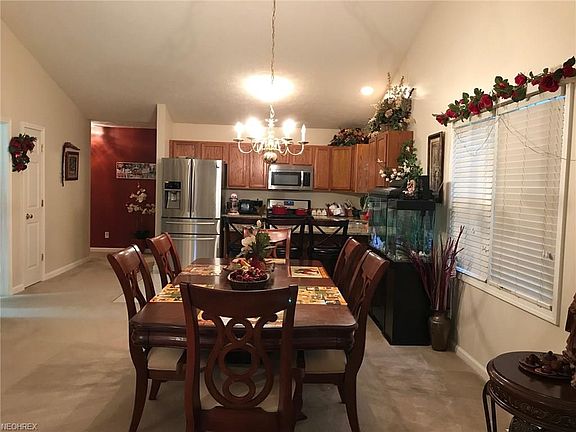 3rd image of 3932 Dugans Landing Dr Unit 16