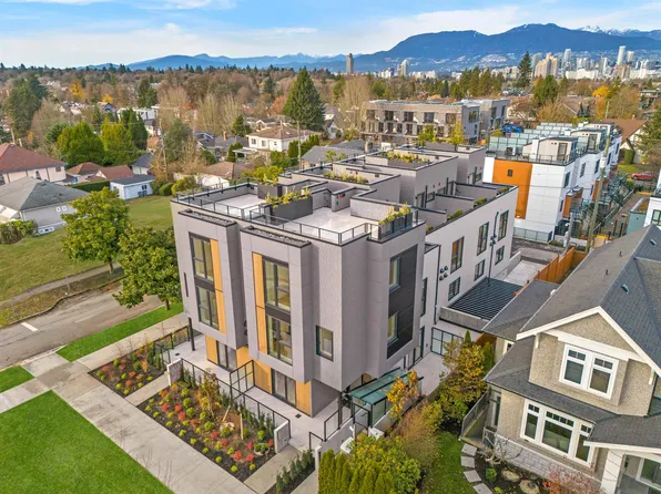 585 W 29th Ave, Vancouver, BC V5Z 0G5