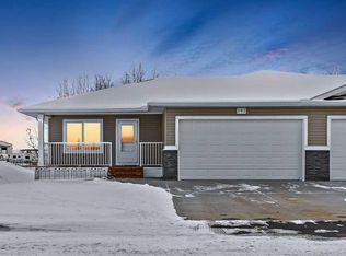 192 Ridgestone Ln SW, Diamond Valley, AB T1S6C7