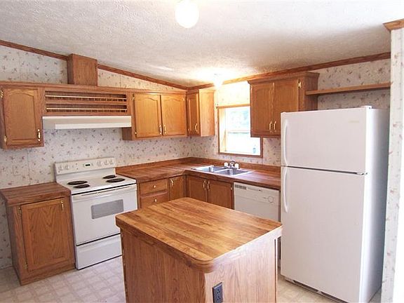 3rd image of 4034 Ponder Dr