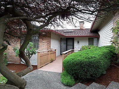 2nd image of 4741 Somerset Dr SE