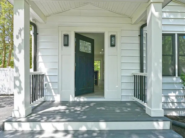 708 Old Medford Avenue, Medford, NY 11763