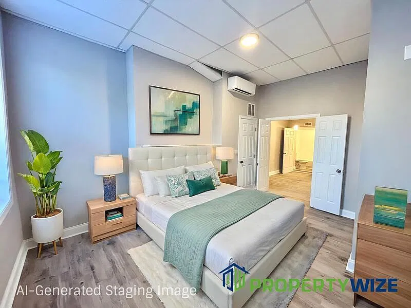 2 bed, 1.0 bath, 700 sqft, $1,495 — Photo 2