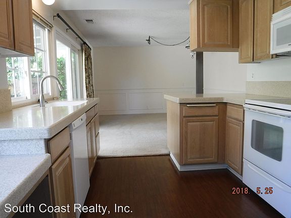 4th image of 857 N Kellogg Ave