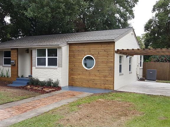 2nd image of 2310 E Gore St