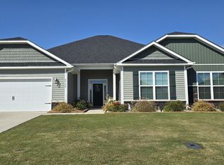 2732 Luna Ln, Winterville, NC 28590